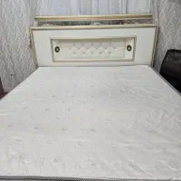 تخت دو نفره کم کار مرتب   .همراه با خوشخواب رویال