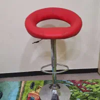 صندلی جک دار قابل تنظیم ارتفاع