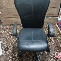 صندلی چرخدار اداری