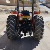 تراکتور|خودرو سنگین|گچی, |دیوار