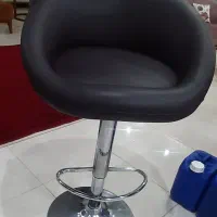 دو عدد صندلی اوپن قهوه ای