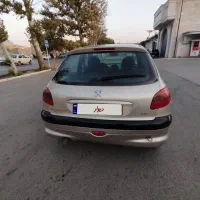 206 فرانسوی اصل