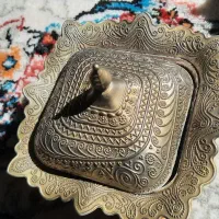 ۲ قندان کربلا .یه قندان قدیمی .یک قالی گرد تزئینی|صنایع دستی و سایر لوازم تزئینی|مشهد, رضاییه|دیوار