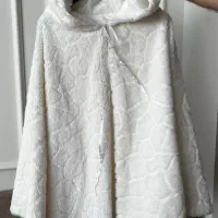 تعدادی کت و شنل عروس|لباس|زنجان, |دیوار