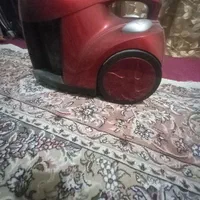 جاروبرقی بوش نیاز به تعمیر سطلی آلمانی اصل|جاروبرقی، جارو شارژی، بخارشو|کرج, چهارصد دستگاه|دیوار