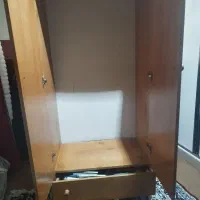 ۲ عددکمد لباس ودرب ویترینی به قیمت توافقی|مبلمان خانگی و میز عسلی|اردبیل, |دیوار