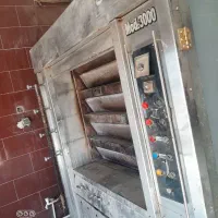 یک باب نانوایی دولتی به فروش میرسد