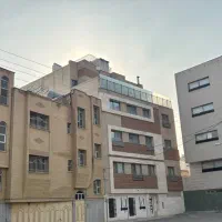 منزل-سه-طبقه-پلاک-سوم-خ-جی