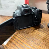 دوربین canon 700D