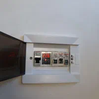 برقکار رفع اتصالی برق تکفاز وسه فازبرقکاری برق کار|خدمات پیشه و مهارت|زنجان, |دیوار