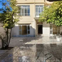 اجاره طبقه بالا در از حیاط
