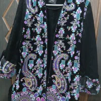 مانتو خیلی زیبا و نو  با قیمت خیلی مناسب