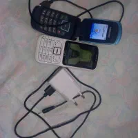 ۲ عدد گوشی ال‌جی و سامسونگ