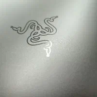 لپ تاپ ریزر اژدهای سه سر