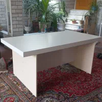 میز ناهار یا اداری