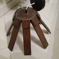 لوستر  و میز عسلی