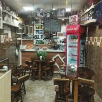شاگرد، همکار، باریستا، قهوه فروشی