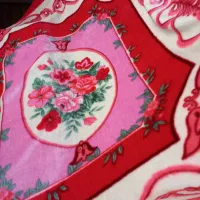 یک عدد پتوی دو نفره خوش رنگ و زیبا|رختخواب، بالش، پتو|قزوین, |دیوار