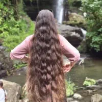 خرید وفروش مو با قیمت میلیونی