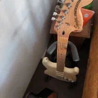 گیتار الکتریک و یک عدد امپ|گیتار، بیس، امپلیفایر|میاندوآب, |دیوار