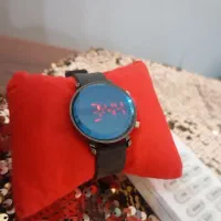 ساعت مچی بچه گانه کلاسیک است