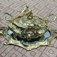 شکلات خوری بزرگ سنگین وزن درحدنو
