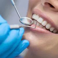 نیروی خانم پذیرش.دستیار.مسئول بیمه دندانپزشکی