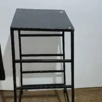 چهار پایه اهنی محکم