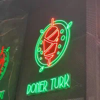 پذیرش نیرو در فست فود دنرترک