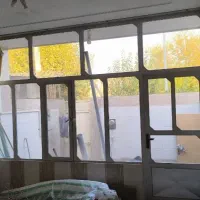 در و پنجره آلومینیوم به همراه درب توری