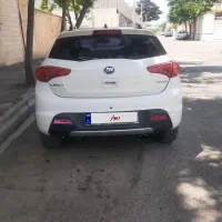 لیفا هاچ بک