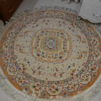 فرش گرد کرم