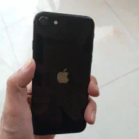 ایفون SE 2020