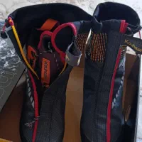 کفش کوهنوردی یک و نیم پوش پیروز 2 دانسیته