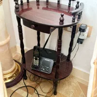 میزتلفن چوب