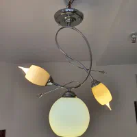 لوستر سه‌ شاخه به همراه دیوارکوب