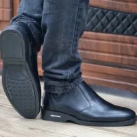 بوت و نیم بوت مردانه کفش خوشتیپ نبش کارگر۳۱|کیف، کفش، کمربند|بیرجند, |دیوار