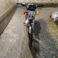 موتور سیکلت همتاز 200 CG