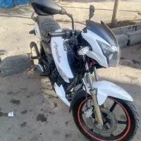 اپاچی 180