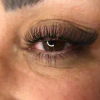 کاشت مژه با تخفیف یلدایی