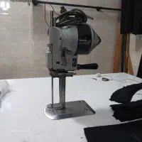 یک دستگاه قیچی  برقی خیاطی شماره ۸ اصل ژاپن