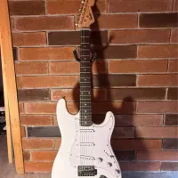 گیتار الکتیریک sguier اصل با امپ