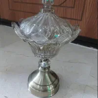 شکلات خوری و شیرینی خوری