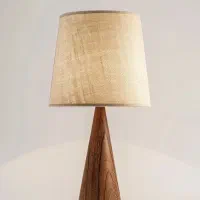 آباژور چوبی مدرن و مینیمال