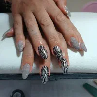 کاشت و ترمیم ناخن فقط ۲۹۹|خدمات آرایشگری و زیبایی|اندیشه, اندیشه فاز ۱|دیوار