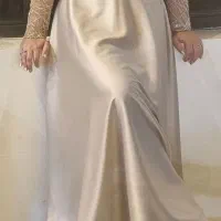 لباس مجلسی سایز ۳۸ـ۴۰رنگ بژ زیبا