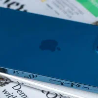 اپل iPhone 12 Pro Max با حافظهٔ ۱۲۸ گیگابایت