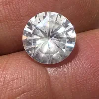 نگین موزانایت