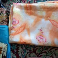 چند قواره پارچه|لوازم خیاطی و بافتنی|ملایر, |دیوار