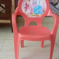 صندلی وپوتین وچکمه